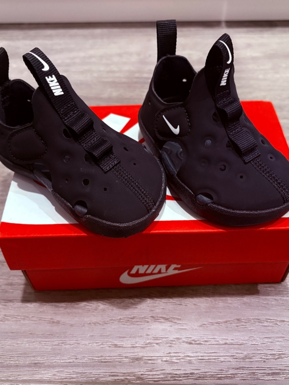 Nike Sunray Protect 4